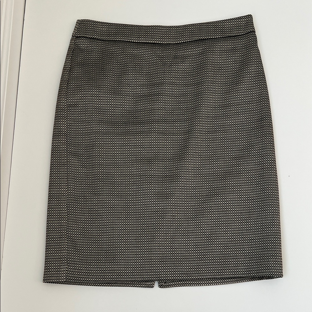 Ann Taylor Elegant Black and Gold Women's Skirt